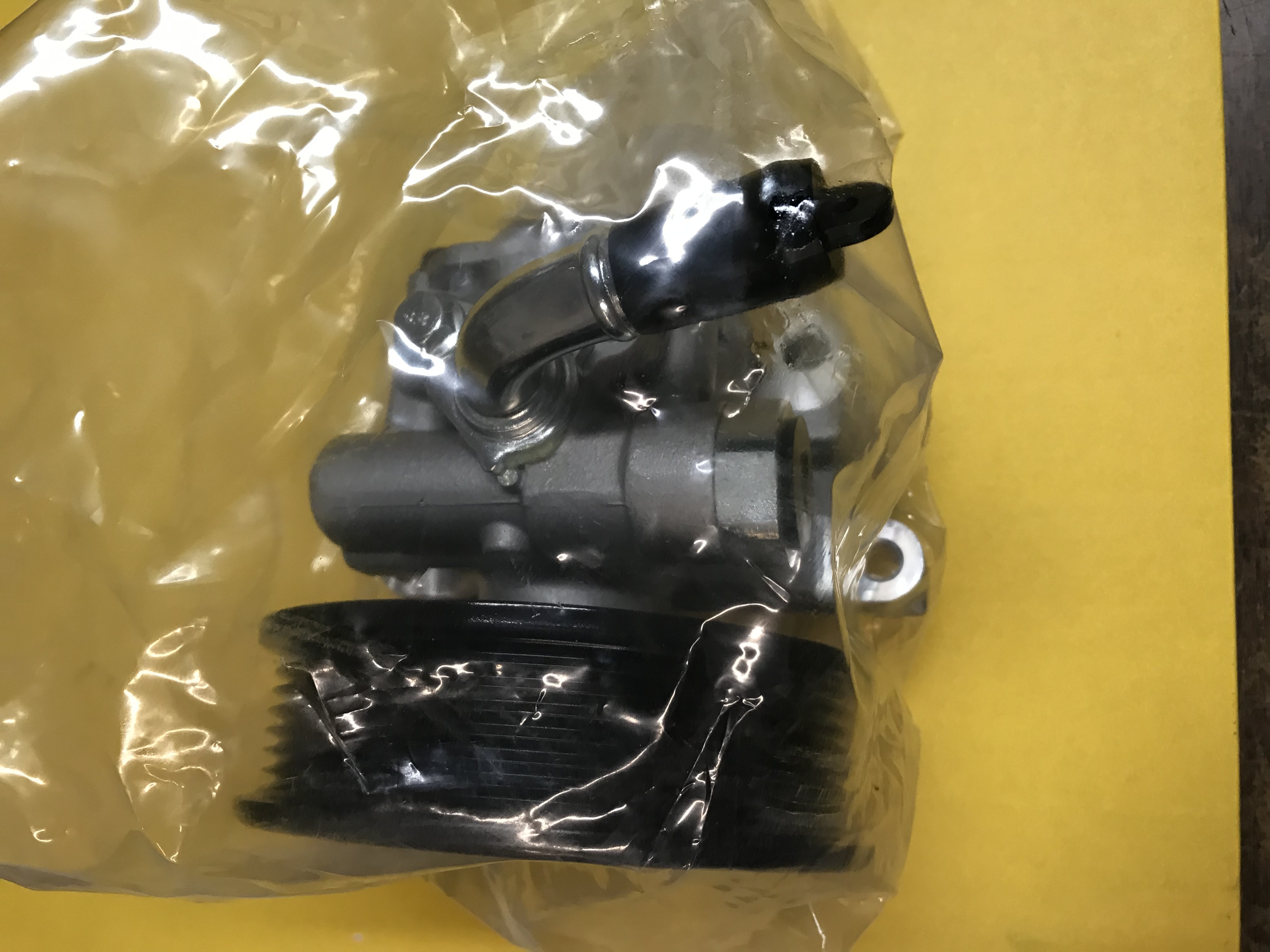 POWER STEERING PUMP RANGER MAZDA BT50  3.2 & 2.2 DIESEL ( BOMBA HYDRAULICA )